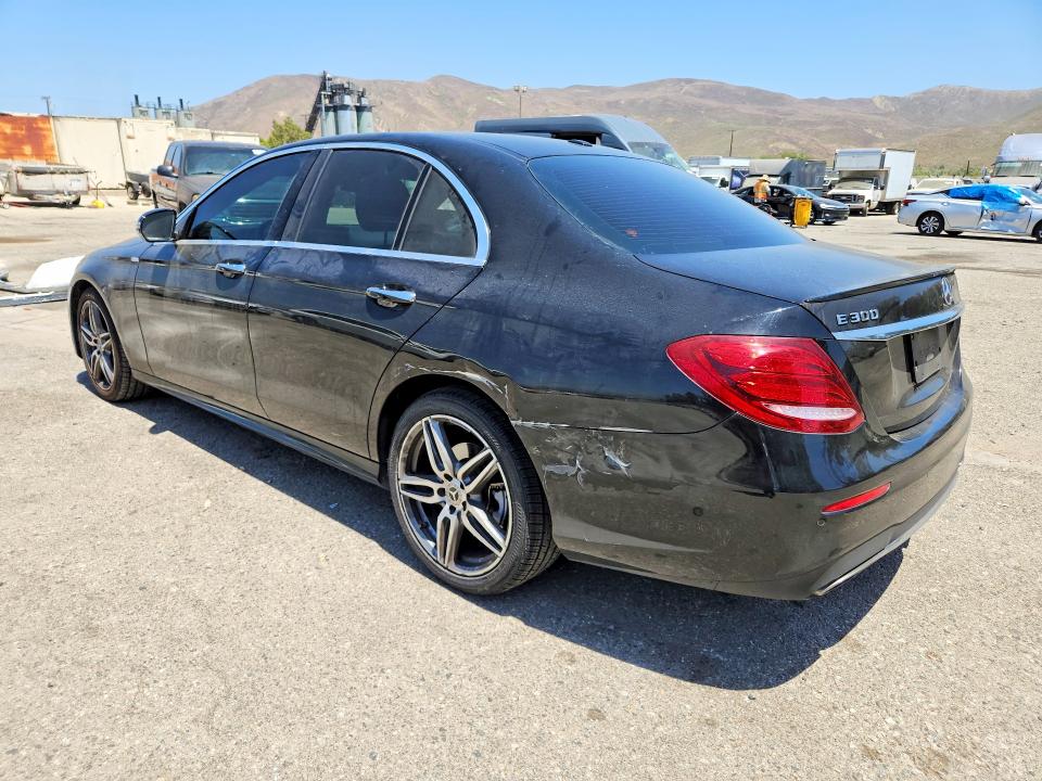 Photo 2 from auction – 2018 MERCEDES-BENZ E with VIN WDDZF4JB1JA379511