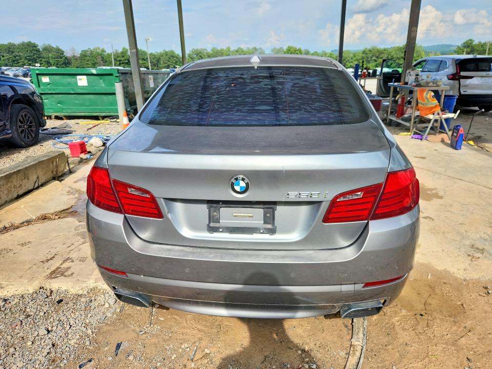 Photo 6 from auction – 2011 BMW 550 with VIN WBAFR9C52BC270857