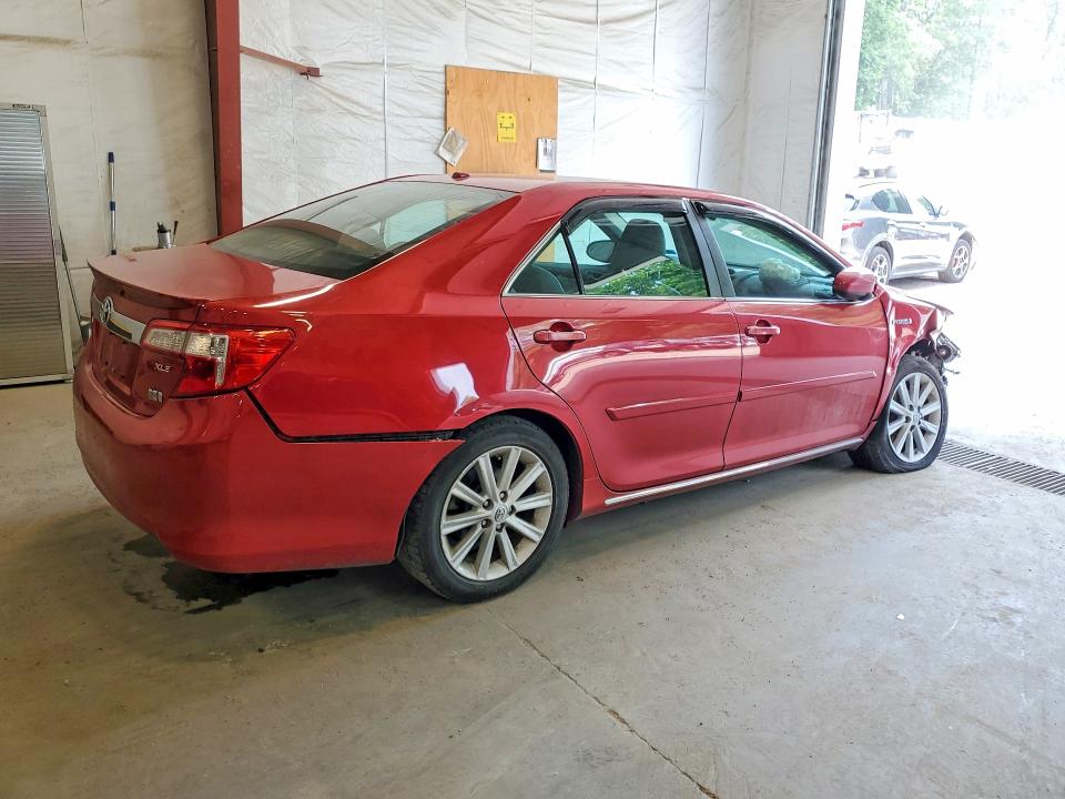Photo 3 from auction – 2014 TOYOTA CAMRY with VIN 4T1BD1FK7EU098046