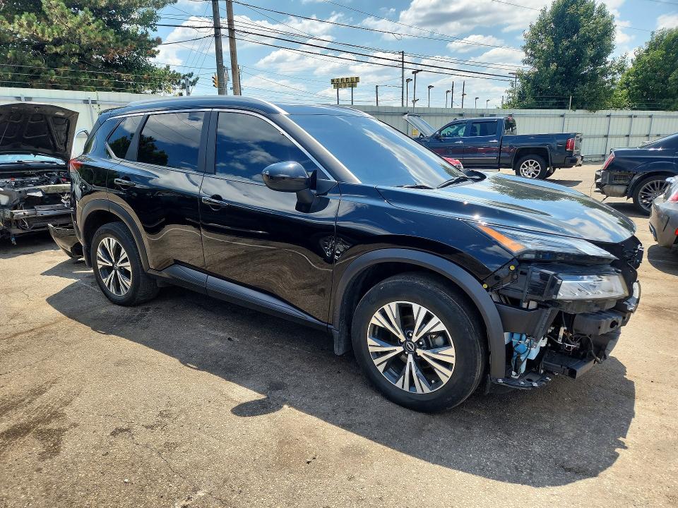 Photo 4 from auction – 2023 NISSAN ROGUE with VIN 5N1BT3BB6PC890637