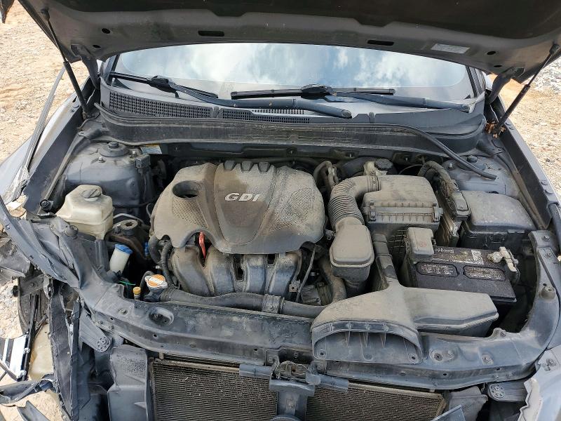 Photo 11 from auction – 2011 HYUNDAI SONATA with VIN 5NPEC4AC3BH054377