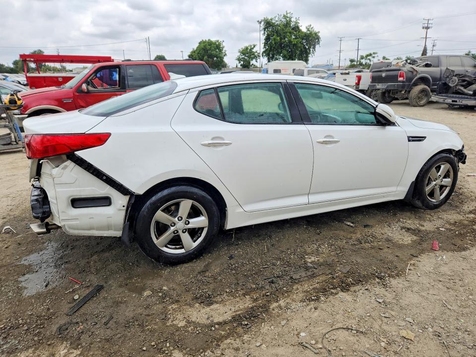 Photo 3 from auction – 2015 KIA OPTIMA with VIN KNAGM4A79F5664019