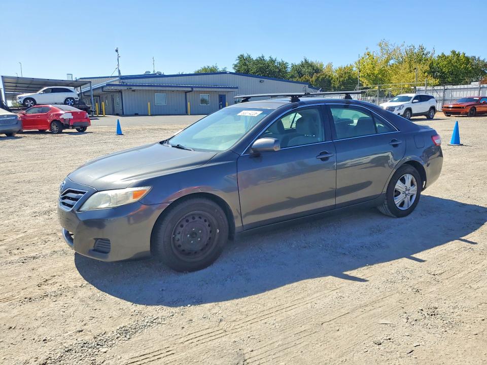 Foto 1 de la subasta – 2011 TOYOTA CAMRY con VIN 4T1BF3EK8BU709690
