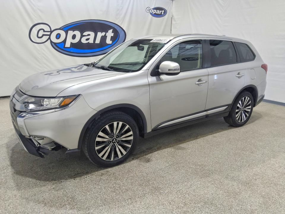 MITSUBISHI OUTLANDER 2020 with VIN JA4AD3A33LZ004119 - Photo from auction