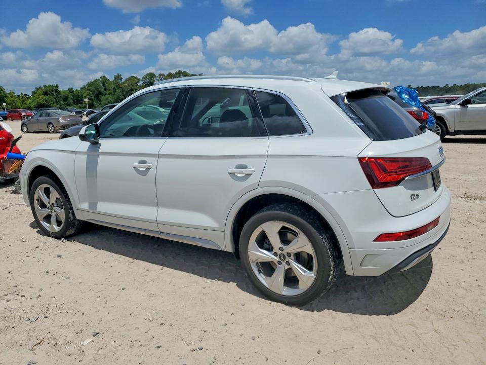 Photo 2 from auction – 2021 AUDI Q5 with VIN WA1BAAFY0M2029141