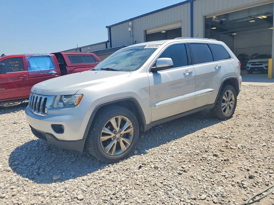 JEEP GRAND CHEROKEE 2011 with VIN 1J4RR4GG9BC673792 - Photo from auction