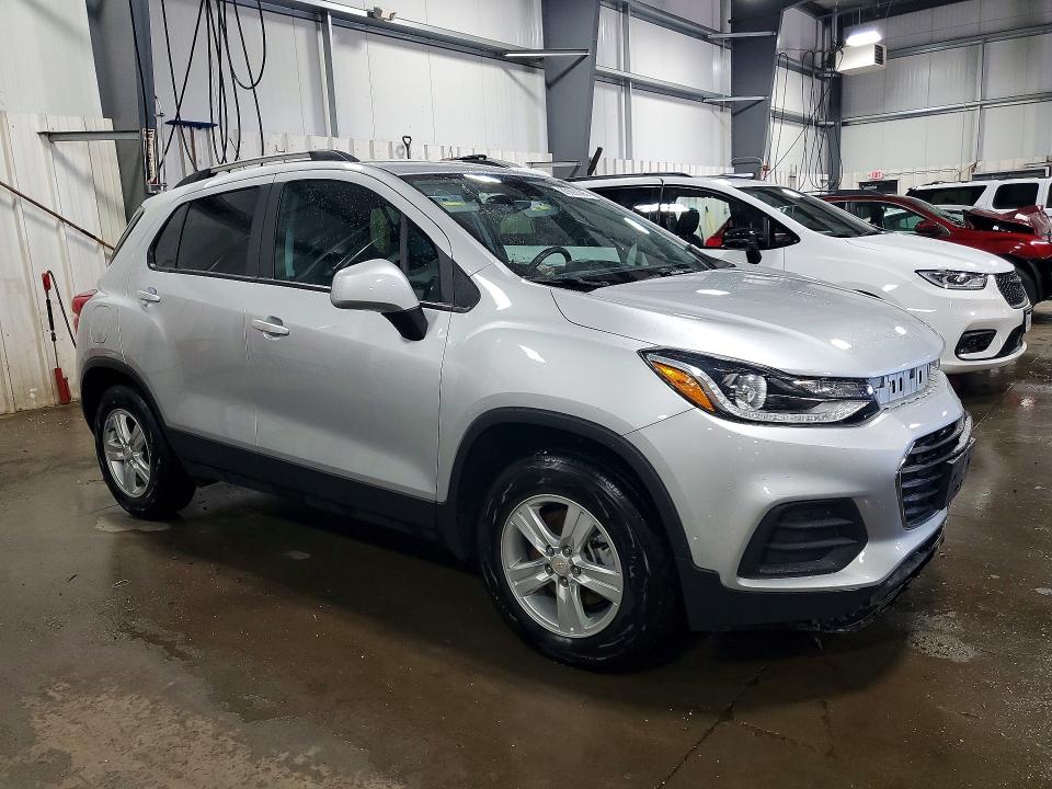 Photo 4 from auction – 2022 CHEVROLET TRAX with VIN KL7CJPSM3NB535061