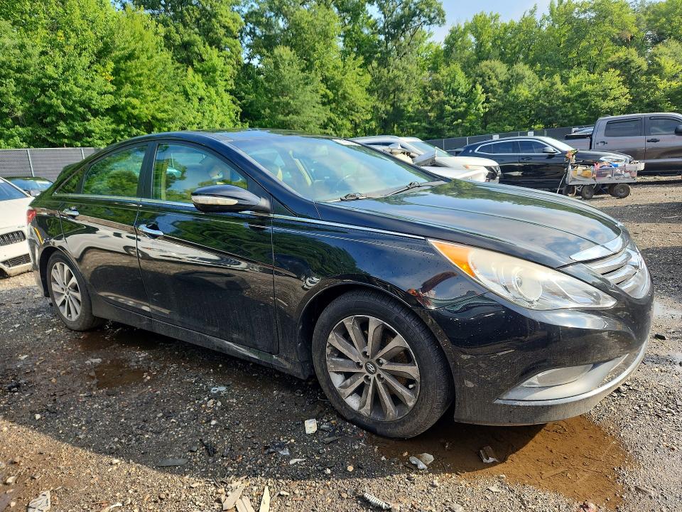Photo 4 from auction – 2014 HYUNDAI SONATA with VIN 5NPEC4AC6EH834264