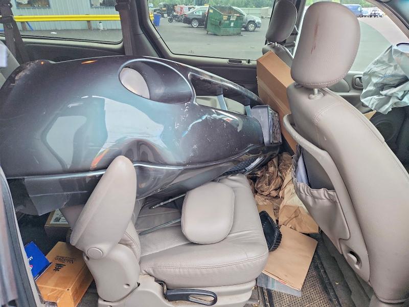 Foto 10 de la subasta – 2002 DODGE GRAND CARAVAN con VIN 2B4GP54L72R795355