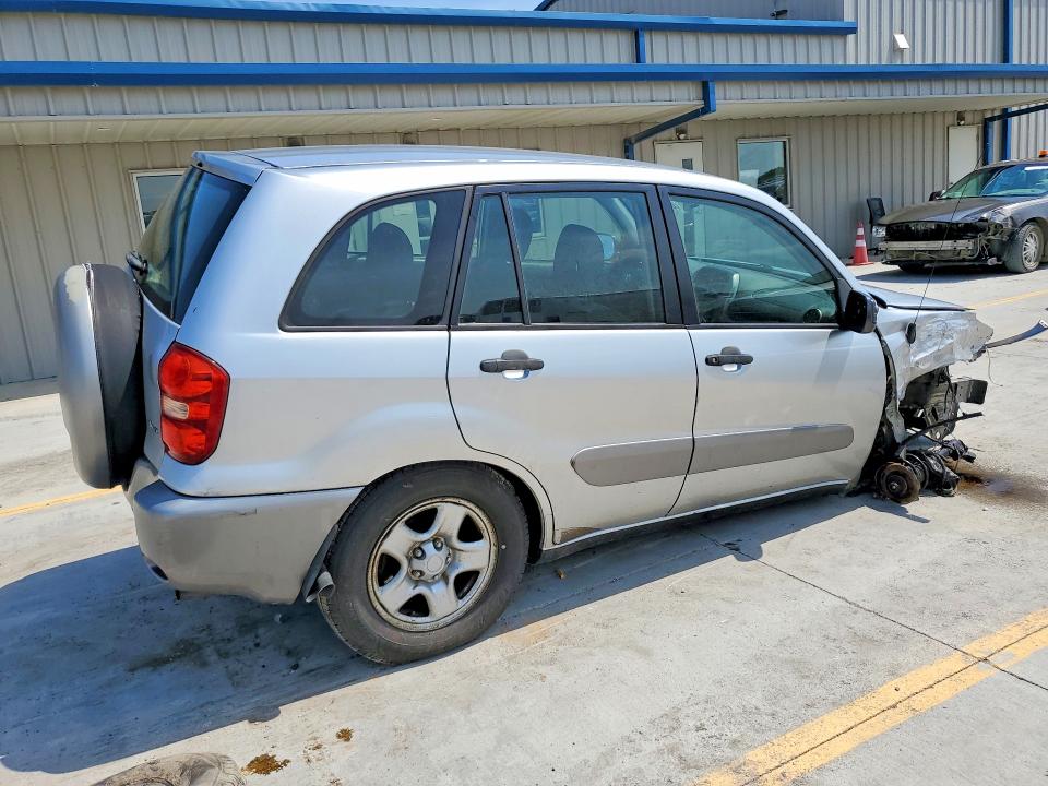 Photo 3 from auction – 2005 TOYOTA RAV4 with VIN JTEHD20V156047200