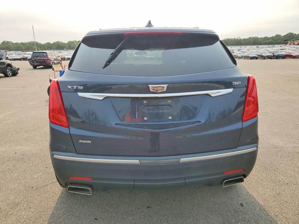 Photo 6 from auction – 2018 CADILLAC XT5 with VIN 1GYKNDRS7JZ188447