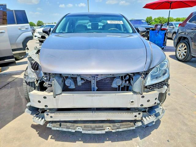 Photo 5 from auction – 2013 LEXUS LS with VIN JTHBL5EF8D5122042
