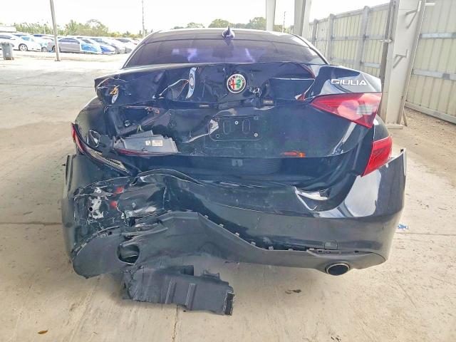 Photo 6 from auction – 2018 ALFA ROMEO GIULIA with VIN ZARFAEBN1J7593122