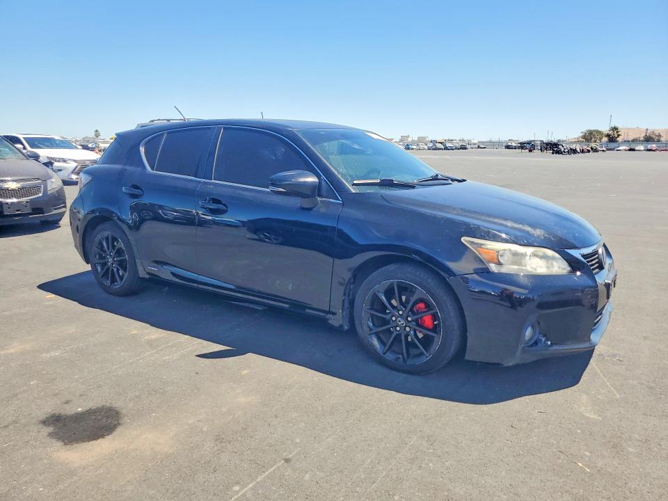 Photo 4 from auction – 2013 LEXUS CT with VIN JTHKD5BHXD2134990