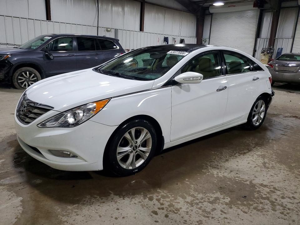 HYUNDAI SONATA 2013 z numerem VIN 5NPEC4AC9DH606788 - Zdjęcie z aukcji