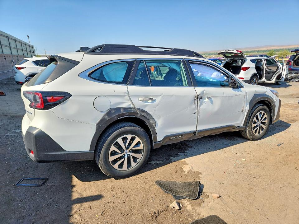 Photo 3 from auction – 2023 SUBARU OUTBACK with VIN 4S4BTAAC7P3163411