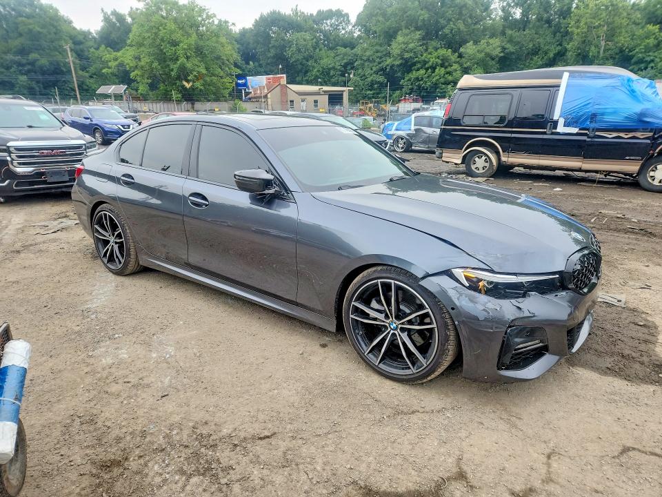 Photo 4 from auction – 2021 BMW 330XI with VIN 3MW5R7J03M8B72535