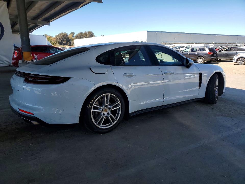 Photo 3 from auction – 2018 PORSCHE PANAMERA with VIN WP0AA2A73JL112963