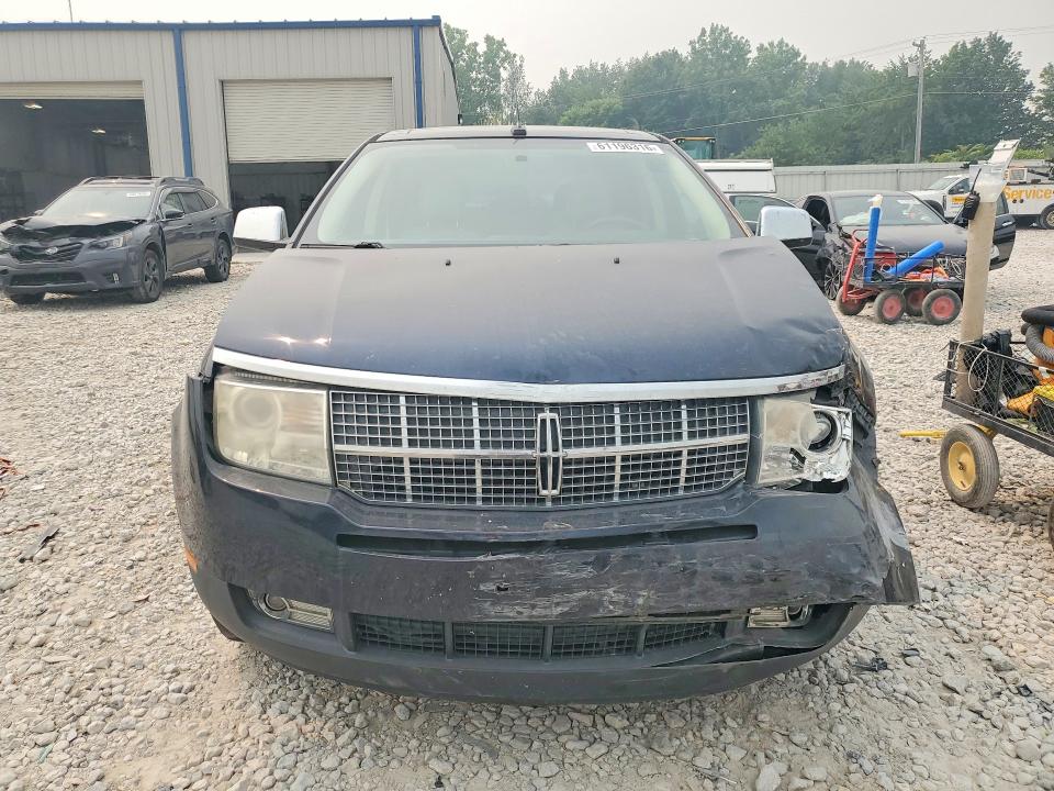 Photo 5 from auction – 2008 LINCOLN MKX with VIN 2LMDU88C68BJ12914