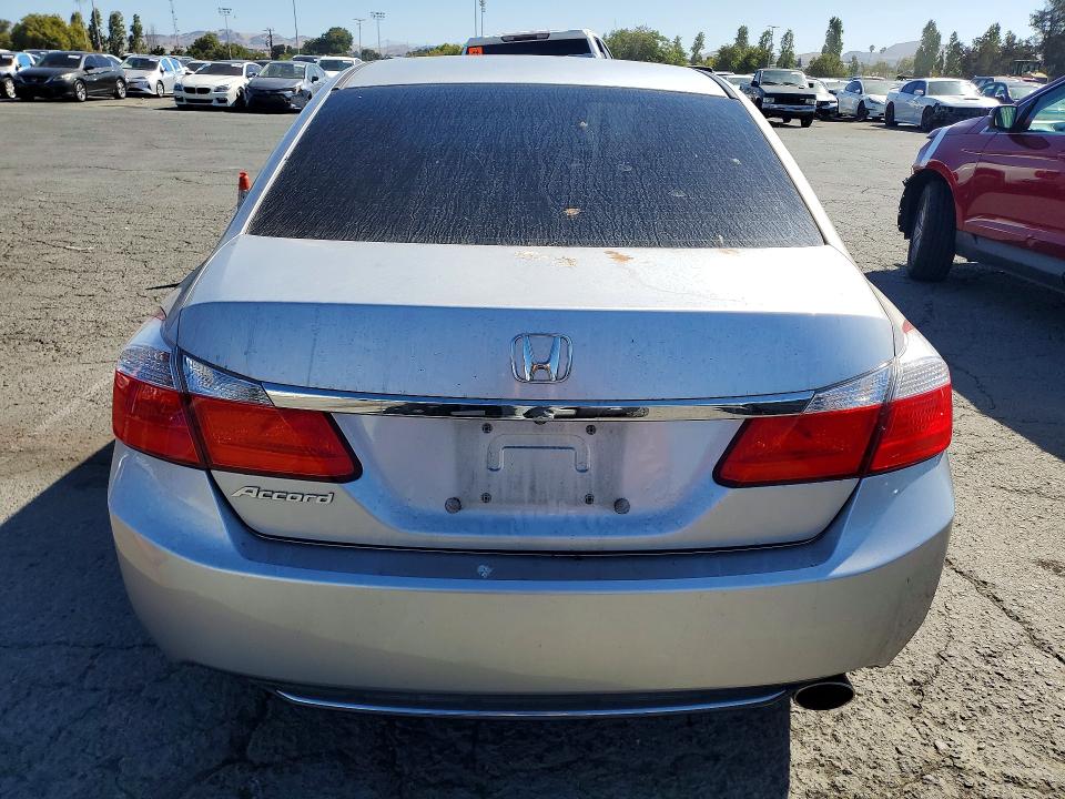 Photo 6 from auction – 2013 HONDA ACCORD with VIN 1HGCR2F38DA105371