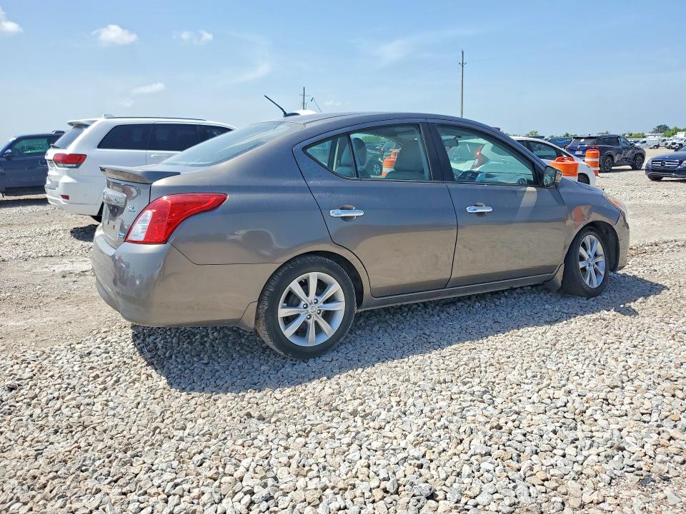 Zdjęcie 3 z aukcji – 2016 NISSAN VERSA z VIN 3N1CN7APXGL855078