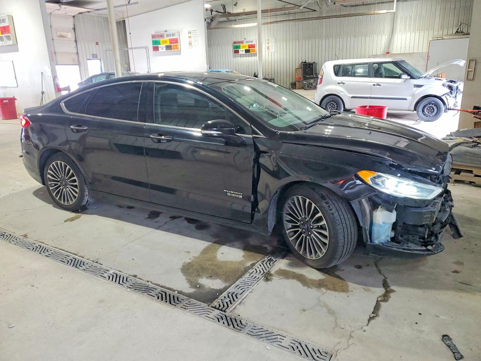 Photo 4 from auction – 2017 FORD FUSION with VIN 3FA6P0PU2HR148196