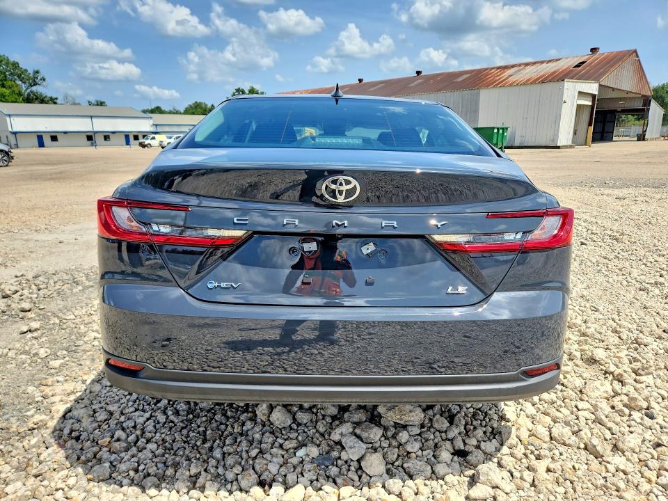 Photo 6 from auction – 2026 TOYOTA CAMRY with VIN 4T1DAACK6TU304802