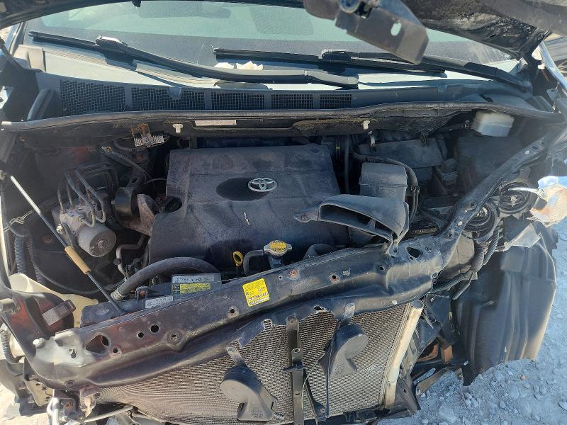 Photo 12 from auction – 2012 TOYOTA SIENNA with VIN 5TDKK3DCXCS189802