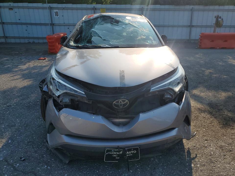 Photo 5 from auction – 2018 TOYOTA C-HR with VIN NMTKHMBX3JR056224
