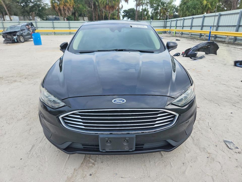 Photo 5 from auction – 2019 FORD FUSION with VIN 3FA6P0LU7KR207501