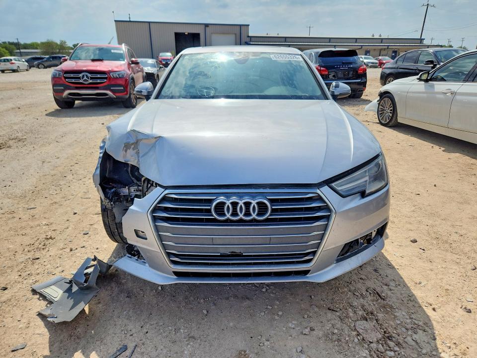 Photo 5 from auction – 2017 AUDI A4 with VIN WAUGNAF42HN022254