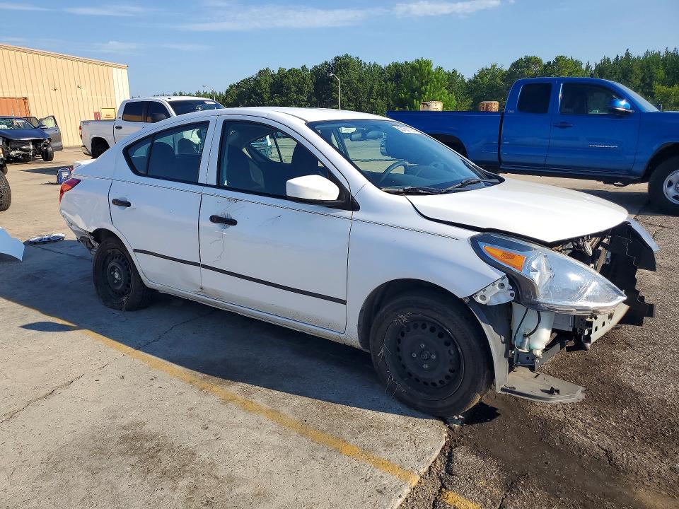 Photo 4 from auction – 2017 NISSAN VERSA with VIN 3N1CN7AP6HL845715
