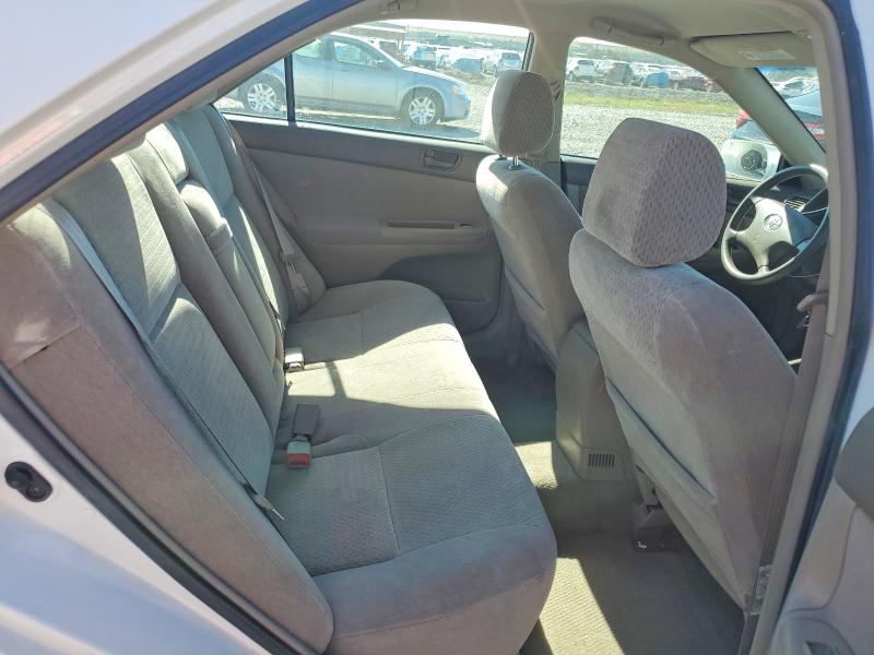 Photo 10 from auction – 2002 TOYOTA CAMRY with VIN 4T1BE32K12U083519