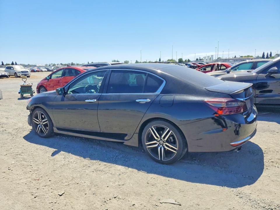 Photo 2 from auction – 2016 HONDA ACCORD with VIN 1HGCR2F57GA173084