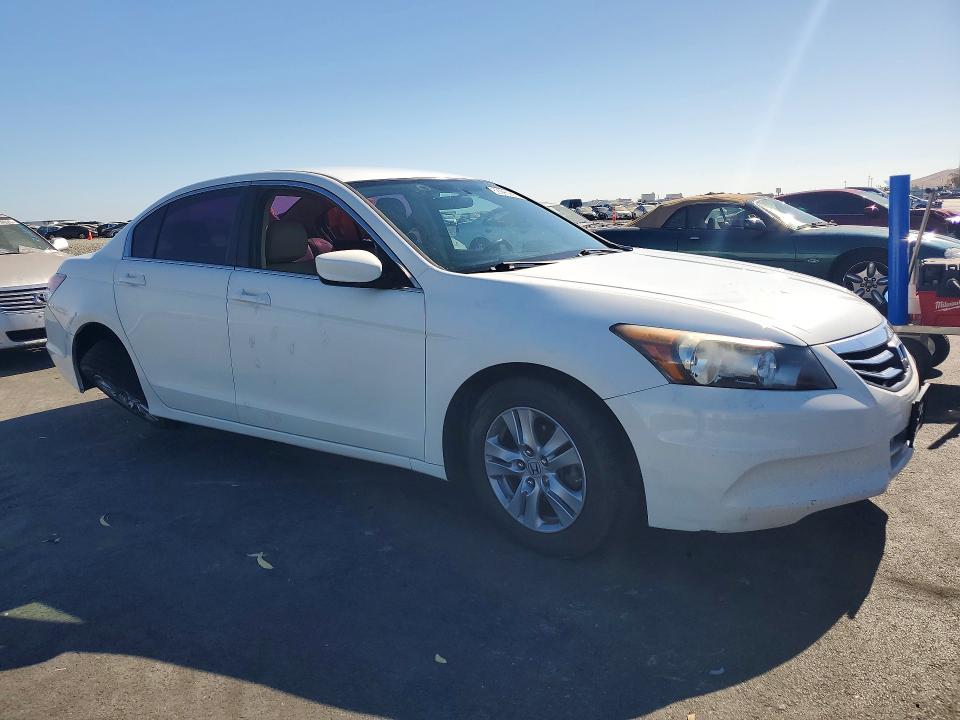 Photo 4 from auction – 2012 HONDA ACCORD with VIN 1HGCP2F60CA102821