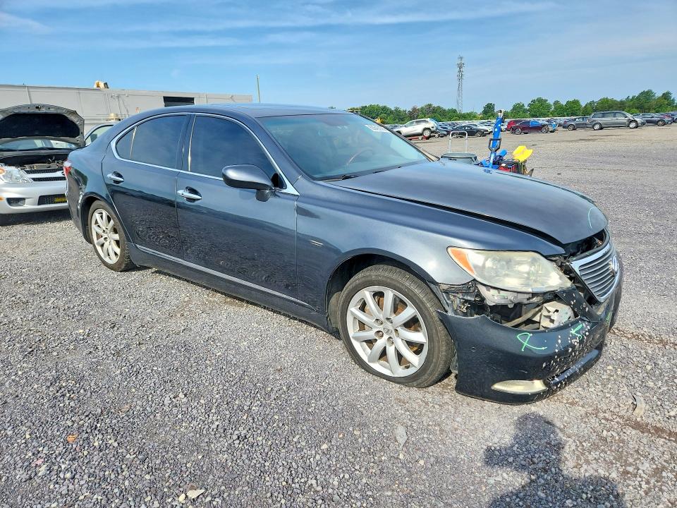 Photo 4 from auction – 2007 LEXUS LS with VIN JTHBL46F075035555