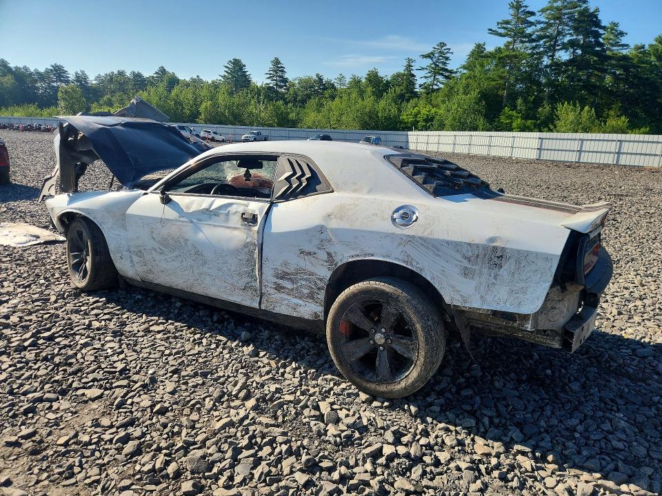 Photo 2 from auction – 2018 DODGE CHALLENGER with VIN 2C3CDZAG1JH242220