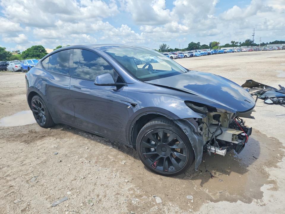 Photo 4 from auction – 2021 TESLA MODEL Y with VIN 5YJYGDEE7MF260624