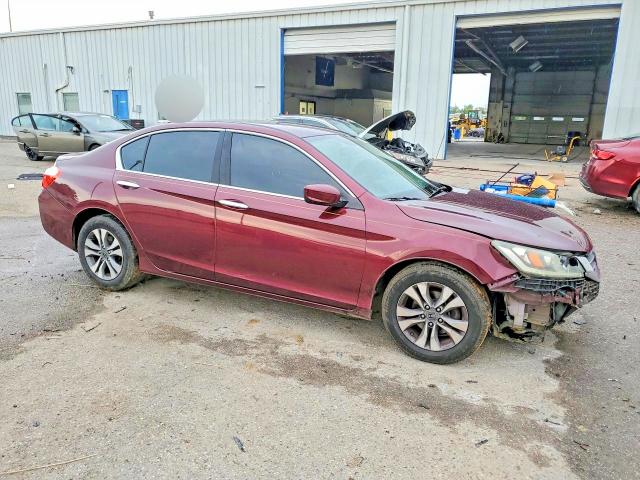 Photo 4 from auction – 2015 HONDA ACCORD with VIN 1HGCR2F37FA021139