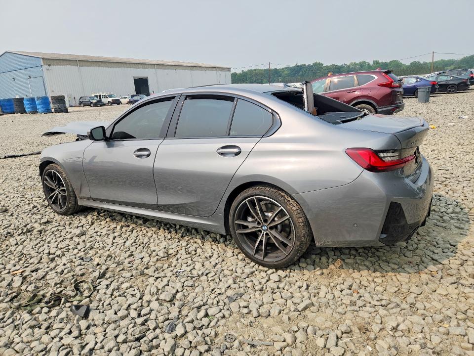 Photo 2 from auction – 2023 BMW 330XI with VIN 3MW89FF08P8D21462