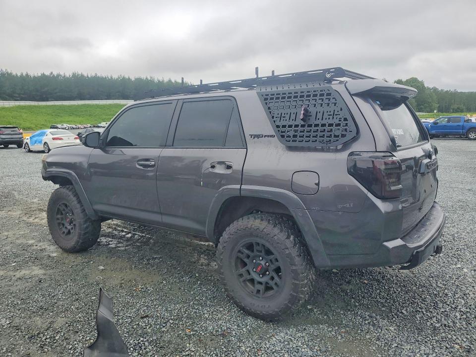 Photo 2 from auction – 2016 TOYOTA 4RUNNER with VIN JTEBU5JR8G5297499