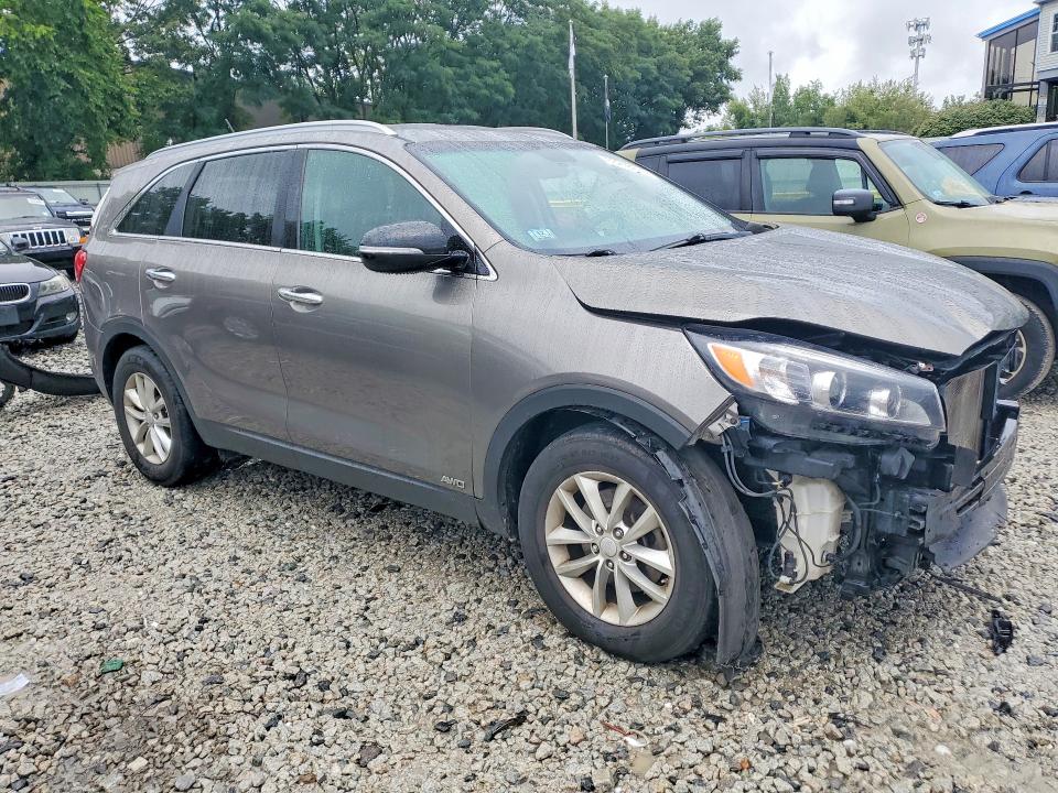 Photo 4 from auction – 2016 KIA SORENTO with VIN 5XYPGDA35GG148224