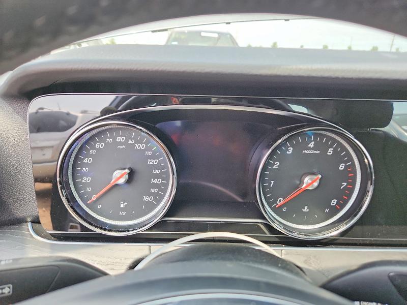 Photo 9 from auction – 2017 MERCEDES-BENZ E with VIN WDDZF4KB3HA161241