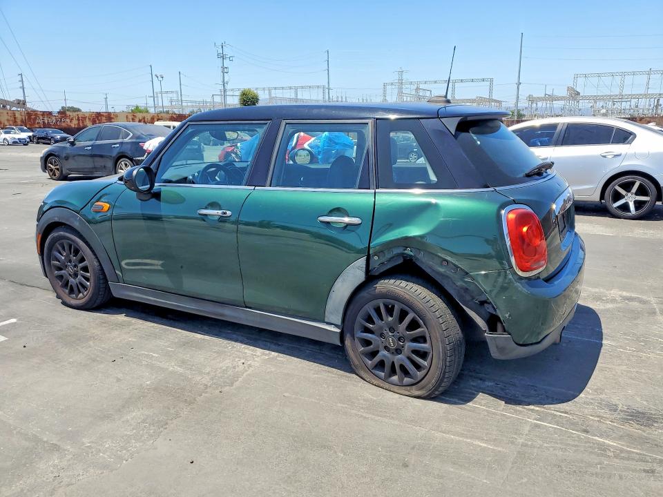 Photo 2 from auction – 2015 MINI COOPER with VIN WMWXS5C5XFT827716