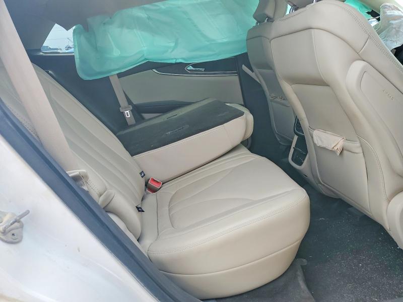 Photo 11 from auction – 2017 LINCOLN MKX with VIN 2LMPJ8KR2HBL37639