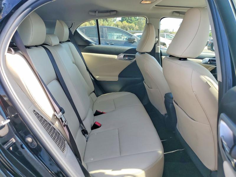 Photo 10 from auction – 2011 LEXUS CT with VIN JTHKD5BH2B2028319