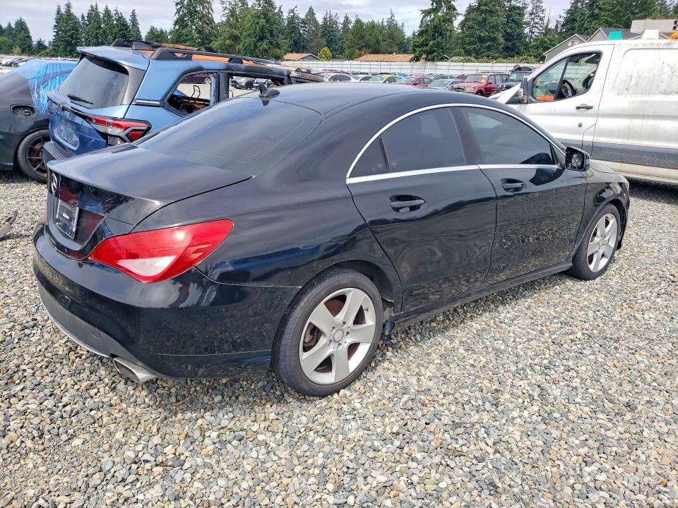 Photo 3 from auction – 2016 MERCEDES-BENZ C-CLASS with VIN WDDSJ4EB4GN292424