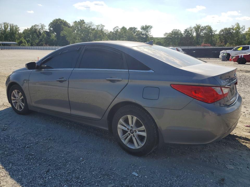 Photo 2 from auction – 2012 HYUNDAI SONATA with VIN 5NPEB4AC0CH453851
