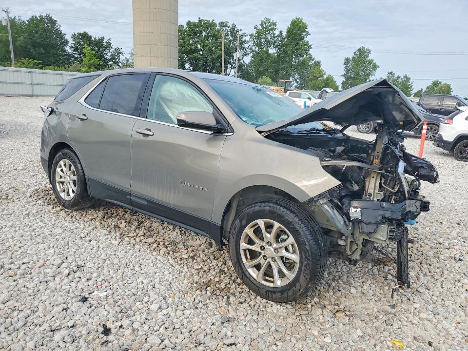 Photo 4 from auction – 2019 CHEVROLET EQUINOX with VIN 3GNAXUEV4KS513928