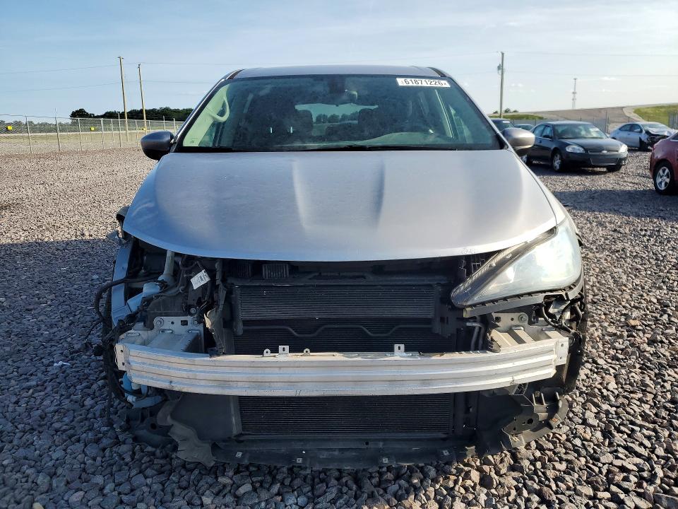 Photo 5 from auction – 2017 CHRYSLER PACIFICA with VIN 2C4RC1CG0HR565279